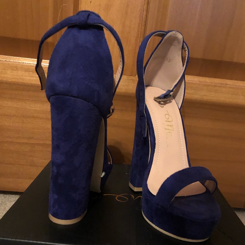 Royal blue Chunk heels